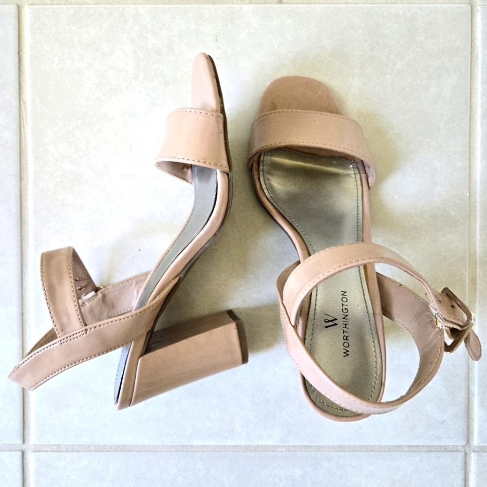 Classic Nude Block high heels sz 6.5 patent leather 3 inches ankle straps
